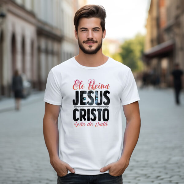 T-shirt Branca Jesus Cristo Leão de Judá